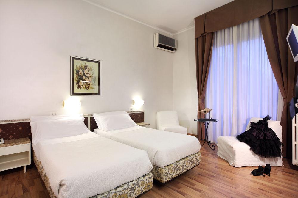 Hotel Rosabianca Rimini Exterior photo