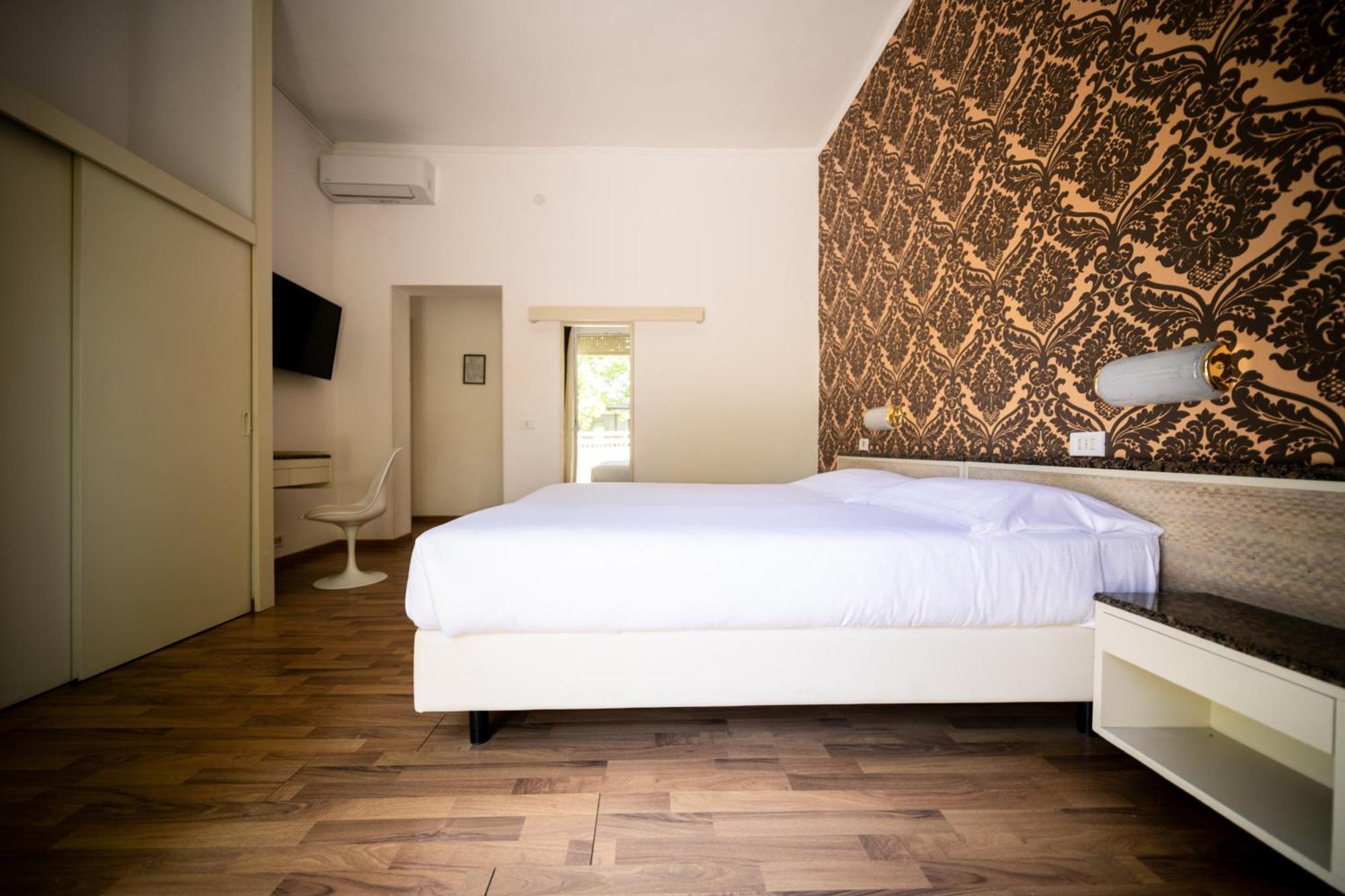 Hotel Rosabianca Rimini Exterior photo